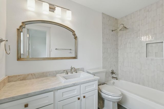 6905 Rudi CV, Austin, TX 78759