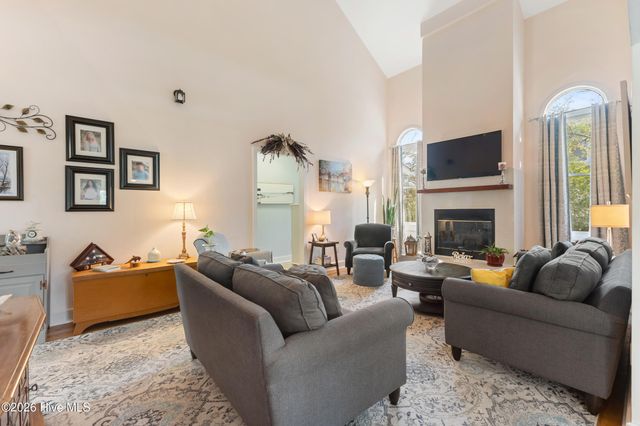 909 Cobia Lane, Wilmington, NC 28409