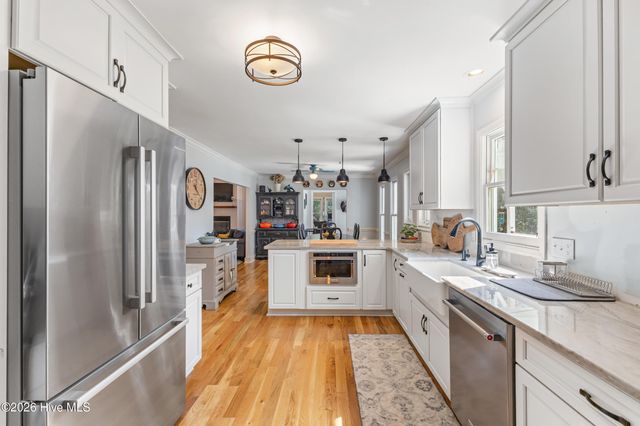 909 Cobia Lane, Wilmington, NC 28409