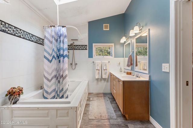 909 Cobia Lane, Wilmington, NC 28409