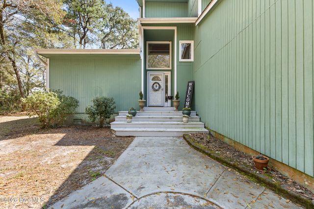 909 Cobia Lane, Wilmington, NC 28409