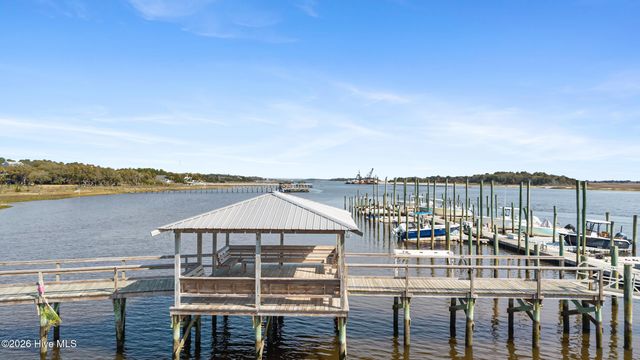 909 Cobia Lane, Wilmington, NC 28409