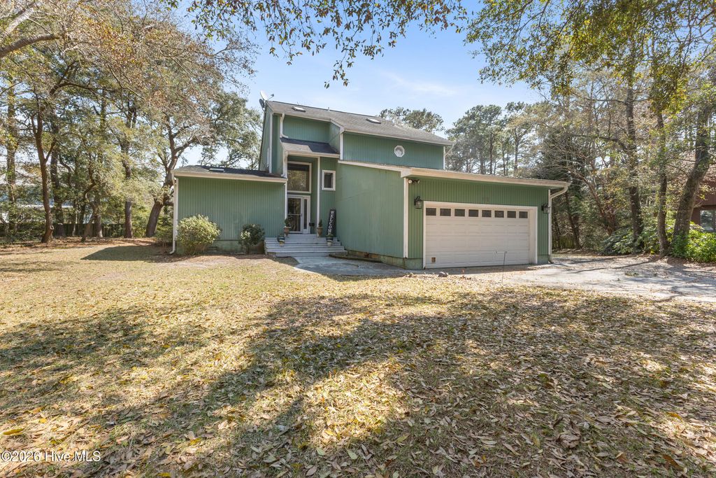 909 Cobia Lane, Wilmington, NC 28409