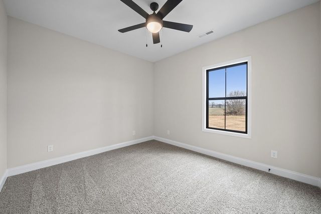 442 Old Major Ln, Hopkinsville, KY 42240