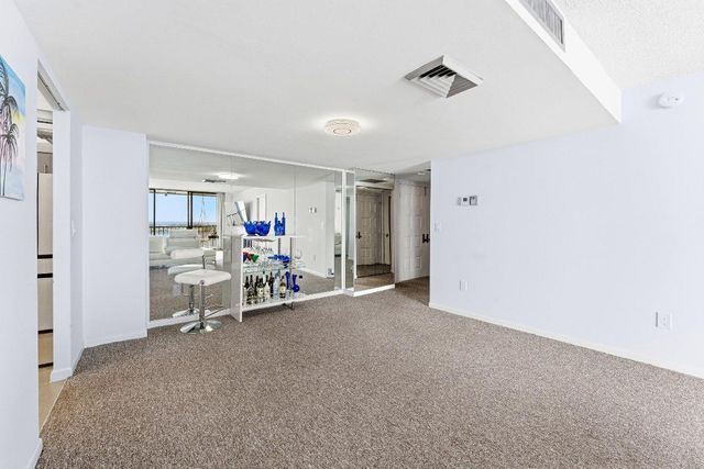 5200 N Flagler Drive 1502, West Palm Beach, FL 33407