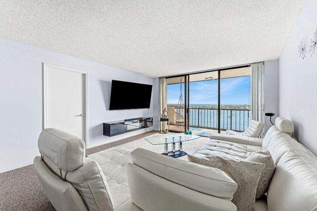 5200 N Flagler Drive 1502, West Palm Beach, FL 33407