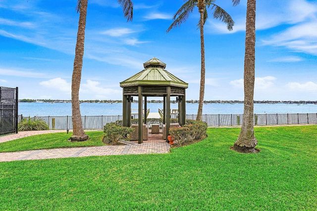 5200 N Flagler Drive 1502, West Palm Beach, FL 33407