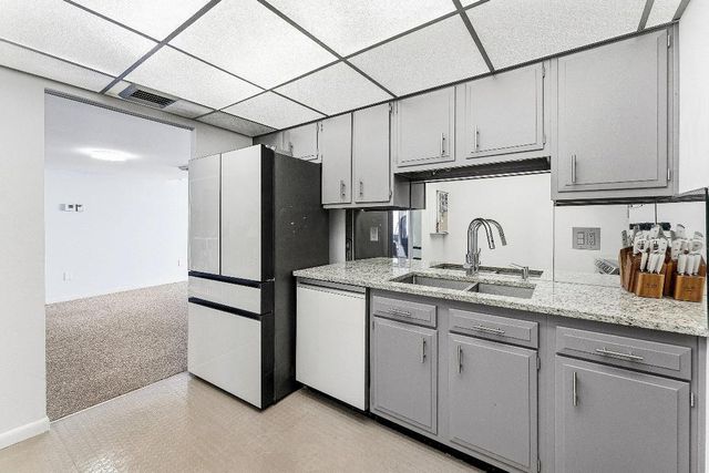 5200 N Flagler Drive 1502, West Palm Beach, FL 33407