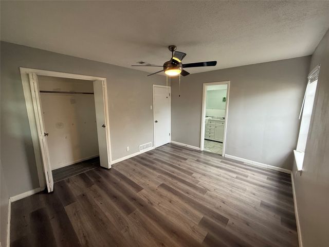 415 W Highland Drive, Whitewright, TX 75491