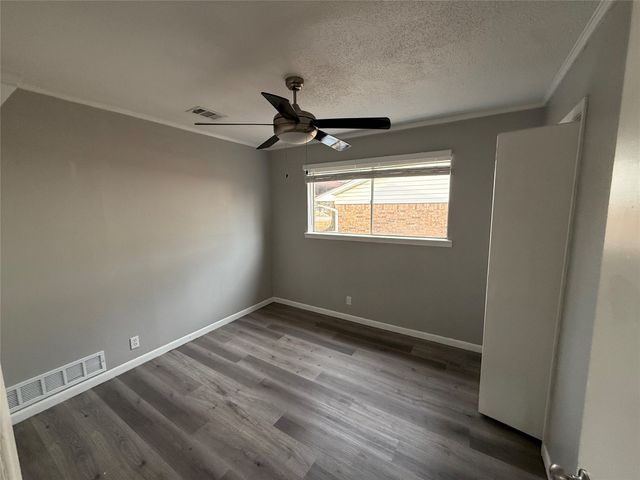 415 W Highland Drive, Whitewright, TX 75491