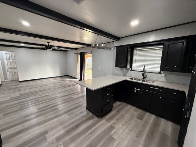 415 W Highland Drive, Whitewright, TX 75491