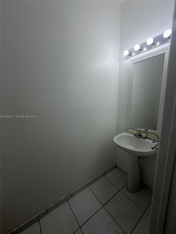 21300 NE 8th Ct 3004, Miami, FL 33179