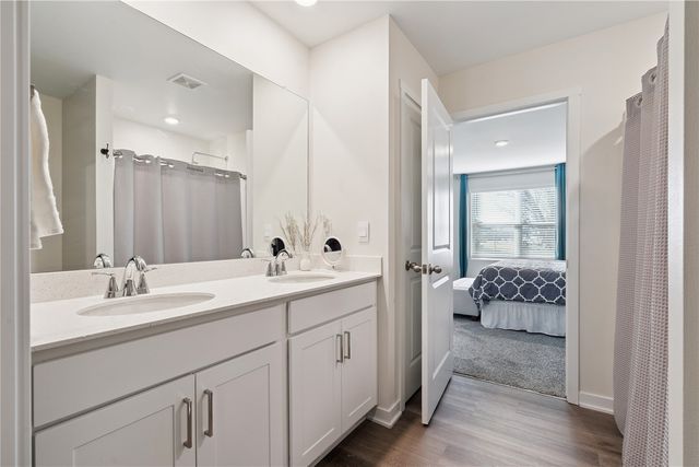 225 Sumac Dr., Palo, IA 52324