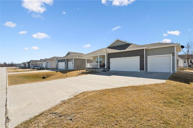 225 Sumac Dr., Palo, IA 52324