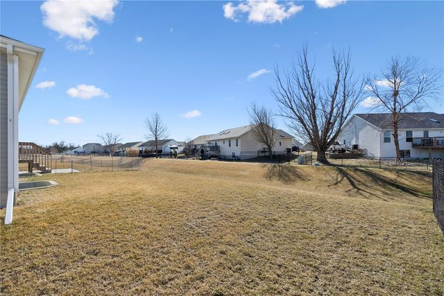 225 Sumac Dr., Palo, IA 52324