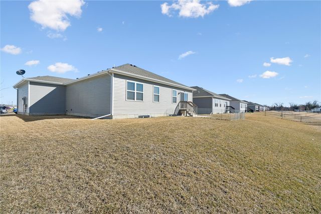 225 Sumac Dr., Palo, IA 52324