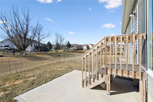 225 Sumac Dr., Palo, IA 52324