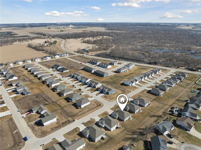 225 Sumac Dr., Palo, IA 52324