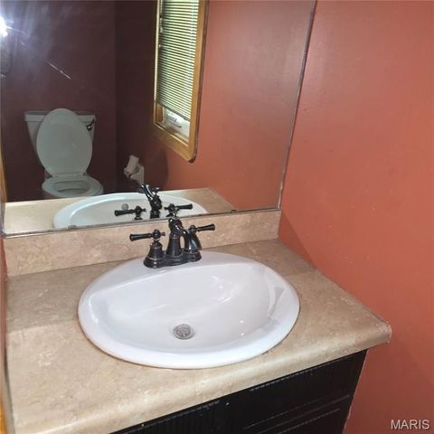 24 Columbus Square Drive, St Louis, MO 63101