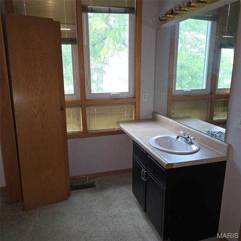 24 Columbus Square Drive, St Louis, MO 63101
