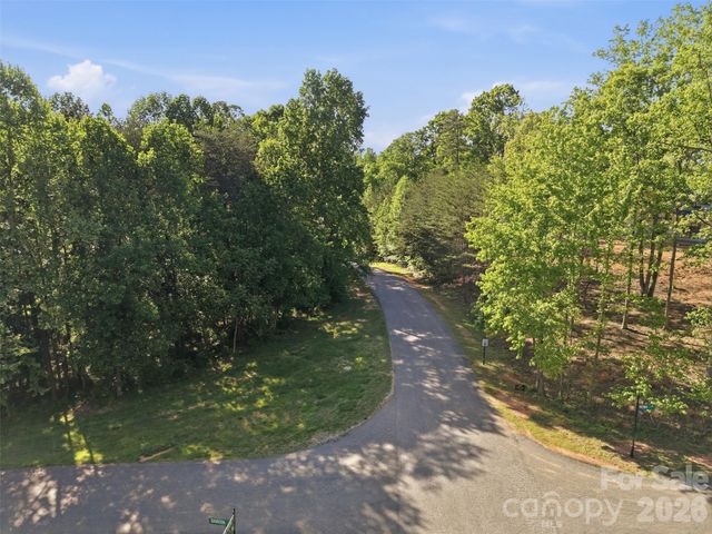 296 Broken Arrow Drive, Statesville, NC 28677