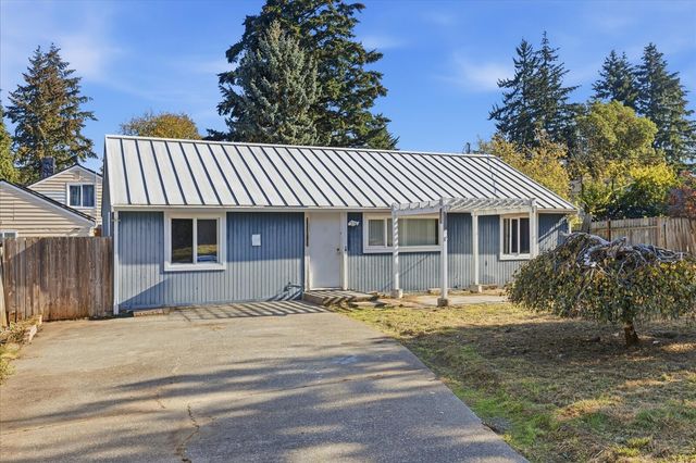 11734 14th Avenue S, Seattle, WA 98168