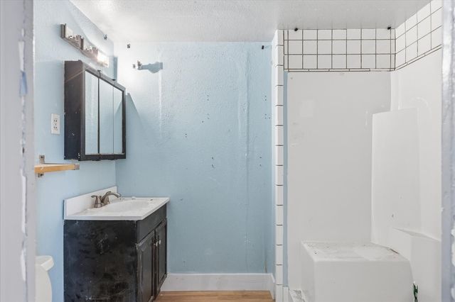 11734 14th Avenue S, Seattle, WA 98168