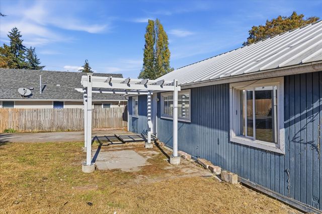 11734 14th Avenue S, Seattle, WA 98168