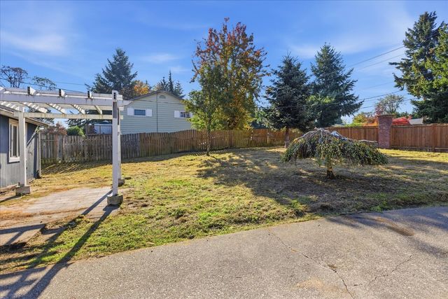 11734 14th Avenue S, Seattle, WA 98168