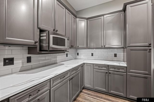 4809 S 236th Circle, Omaha, NE 68022