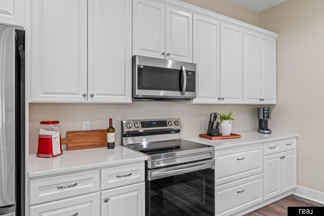 4809 S 236th Circle, Omaha, NE 68022