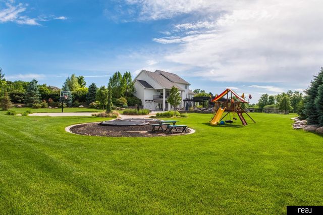4809 S 236th Circle, Omaha, NE 68022