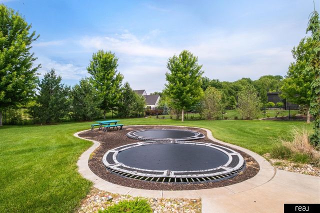 4809 S 236th Circle, Omaha, NE 68022