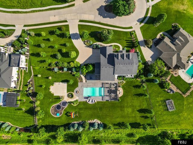 4809 S 236th Circle, Omaha, NE 68022