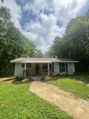 121 Hillside Dr, Spartanburg, SC 29303
