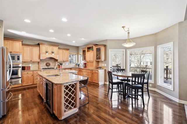 4833 Timberline Drive, West Des Moines, IA 50265