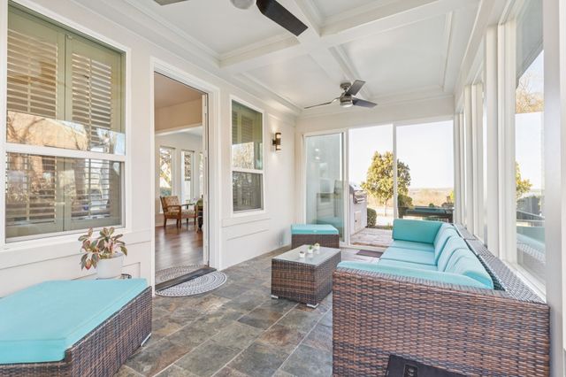 2198 Lakeridge Drive, Grapevine, TX 76051