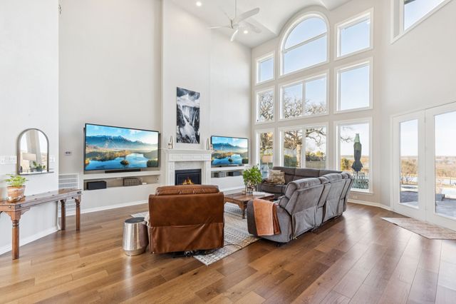 2198 Lakeridge Drive, Grapevine, TX 76051