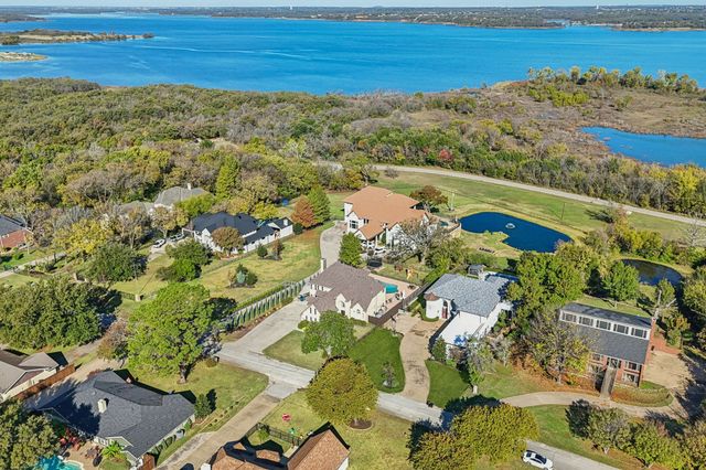 2198 Lakeridge Drive, Grapevine, TX 76051