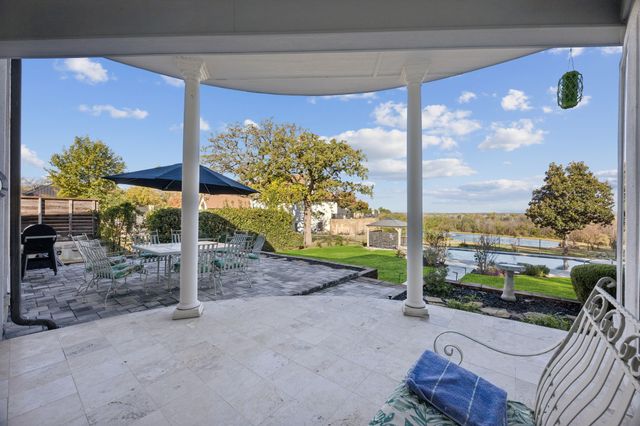 2198 Lakeridge Drive, Grapevine, TX 76051