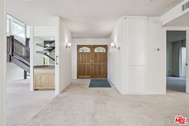 16999 Avenida De Santa Ynez, Pacific Palisades (los Angeles), CA 90272