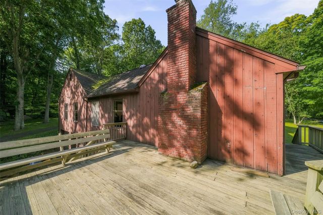 31 Pines Bridge Road, Amawalk, NY 10501