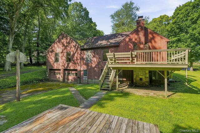 31 Pines Bridge Road, Amawalk, NY 10501