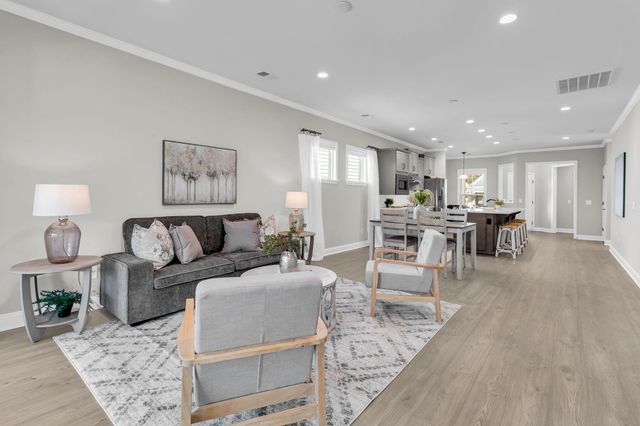 613 Daffodil Court, Summerville, SC 29486