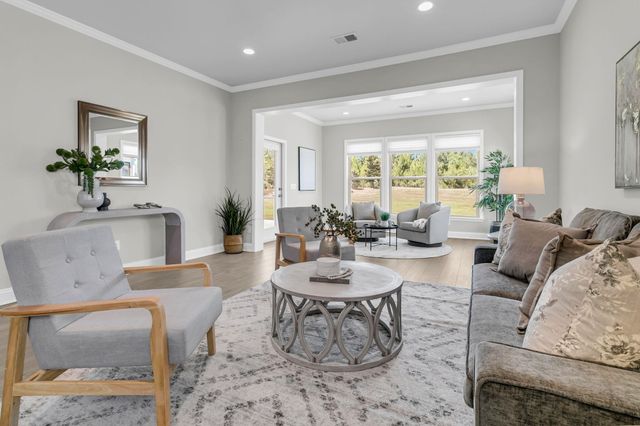 613 Daffodil Court, Summerville, SC 29486
