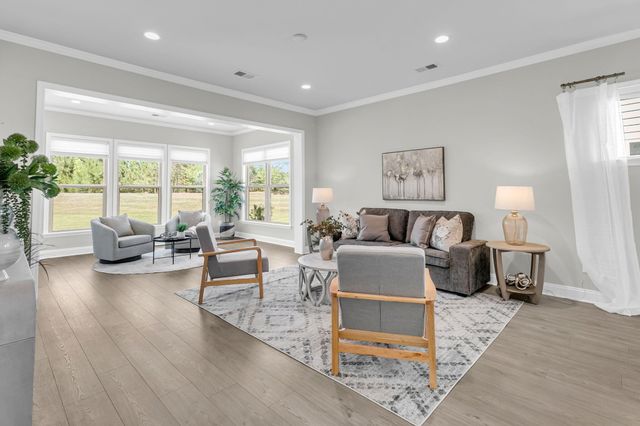 613 Daffodil Court, Summerville, SC 29486