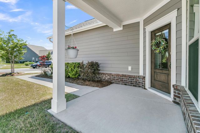 613 Daffodil Court, Summerville, SC 29486