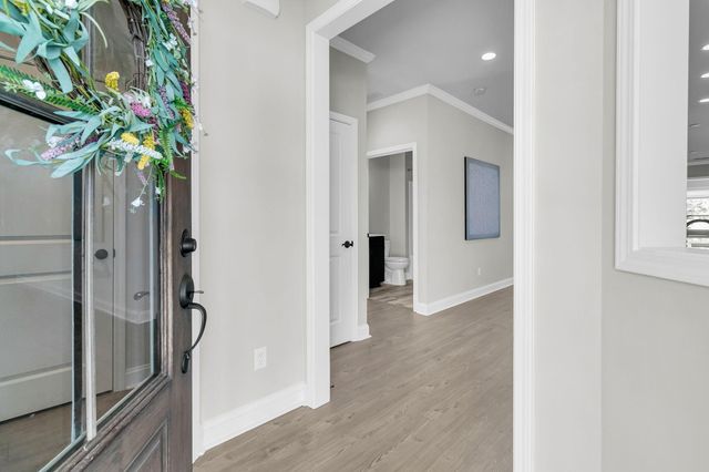 613 Daffodil Court, Summerville, SC 29486