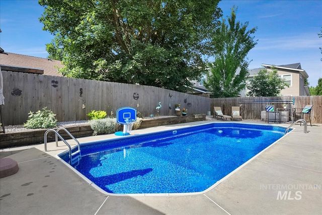 171 E Northview Dr, Eagle, ID 83616