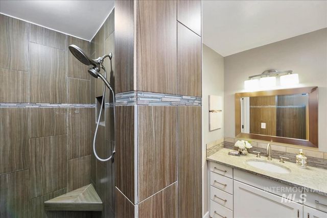 171 E Northview Dr, Eagle, ID 83616